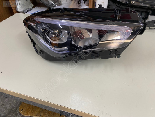 MERCEDES W118 KASA CLA LED SAĞ FAR ORJİNAL ÇIKMA