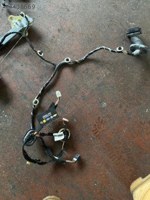 CLİO 4 SAĞ ARKA KAPI TESİSATI ÇIKMA ORJİNAL