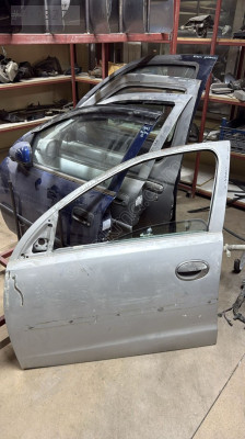 2001 2006 Opel Corsa C sol ön kapı 15.000