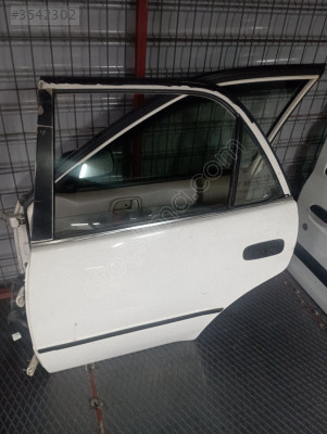 TOYOTA COROLLA TERRA SOL ARKA KAPI HATASIZ SÖKME