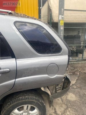 Kia Sportage Arka çamurluk Panel kesme arka 2007