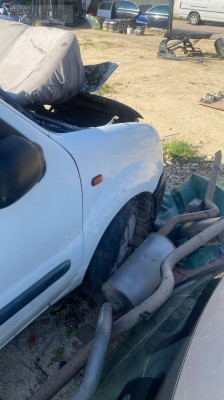 RENAULT KANGOO SOL ÖN ÇAMURLUK