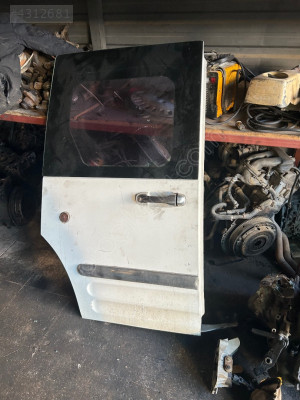 Ford connect sağ orta kapı