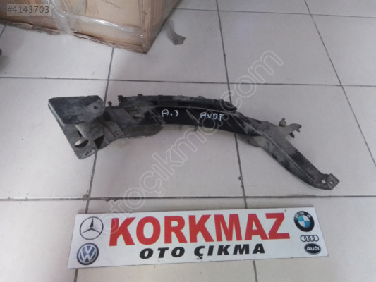 AUDI A3 SAĞ ÖN FAR BAĞLANTI BRAKETI