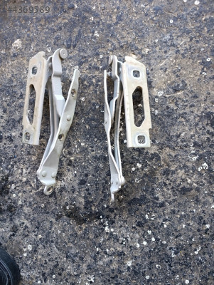 Opel Vectra kapı menteşesi