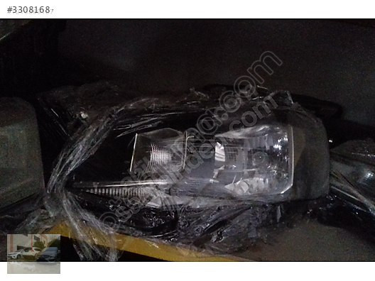 VW TRANSPORTER T7 SOL FAR ÜNALLAR OTO YEDEK PARÇADA