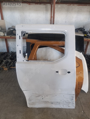 Peugeot Rifter Opel Citroen fiat Toyota sağ arka kapı