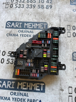 ÇIKMA BMW F10 9264923-01 926493201 SİGORTA KUTUSU