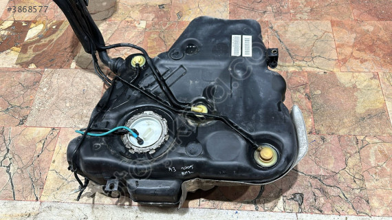 AUDİ A3 BENZİN DEPOSU HEÇBEK 1.6 2005