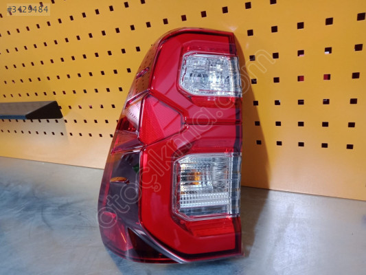 TOYOTA HİLUX 2021/2024 SOL STOP