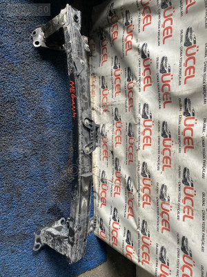 RENAULT MEGANE 4 TAMPON DEMİRİ ÜÇEL OTO ÇIKMA BURSA