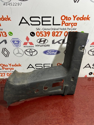 8200818696 Dacia LOGAN Sağ Arka Direk PLASTİĞİ
