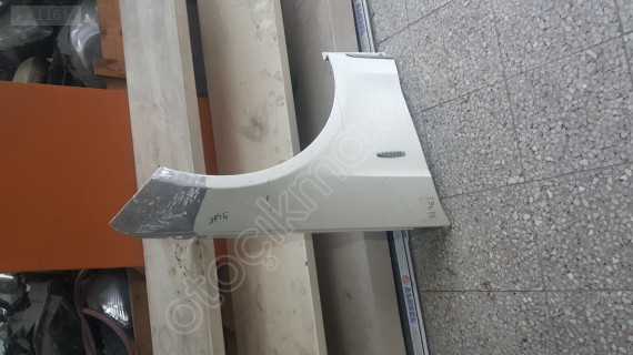 Mercedes E 212 ÇAMURLUK ÖN MAKYAJLI SAĞ