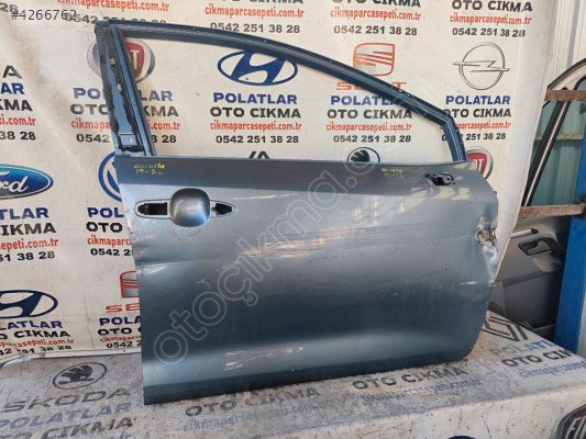 Toyota Corolla ön sağ kapı