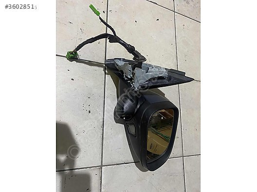 VOLVO S60 KAMERALI SAĞ AYNA