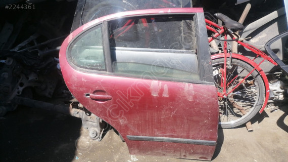 SEAT TOLEDO SAĞ ARKA KAPI DOLU ÇELİKLER OTO ÇIKMA