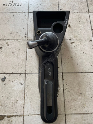FİESTA ORTA KONSOL AKİL YAMAN OTOMOTİV