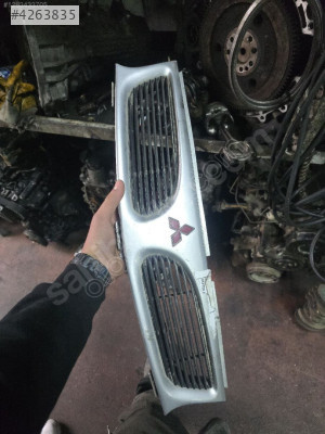 mitsubısı carisma panjur