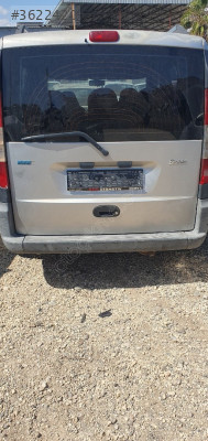 Fiat Doblo bagaj kapağı
