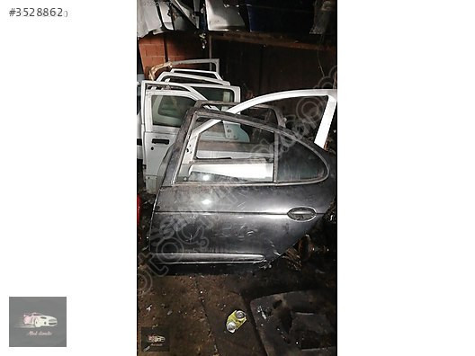 Renault Megane 1 sol arka kapı dolu hatasız 2000 model