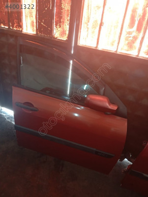 RENAULT MEGAN 2 SAG ÖN KAPI MERT OTO