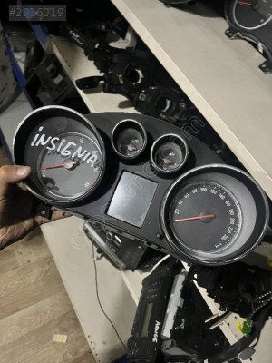 OPEL INSIGNIA KM GÖSTERGE SAATİ