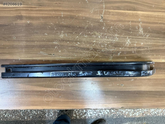 FİAT FİORİNO SAĞ SÜRGÜLÜ KAPI ALT RAYI ORJİNAL ÇIKMA