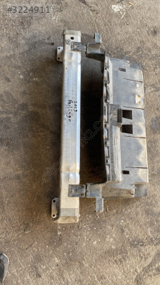 2019 Citroen berlingo ön tampon demiri