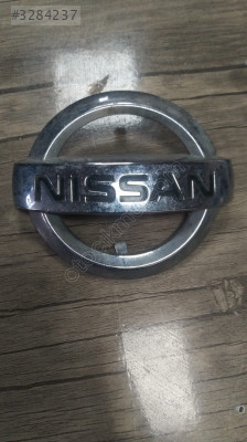 Nissan Qashgai ön panjur arması
