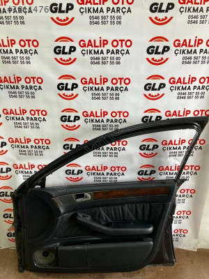 AUDİ A6 SAĞ ÖN KAPI DÖŞEMESİ HATASIZ ORJİNAL ÇIKMA