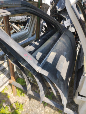 BMW E30 sağ ön kapı