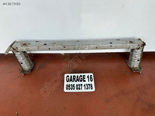 TOYOTA COROLLA TAMPON DEMİRİ ORJİNAL