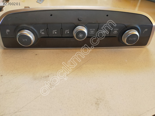 AUDİ Q3 KLİMA KONTROL PANELİ 83A820043S
