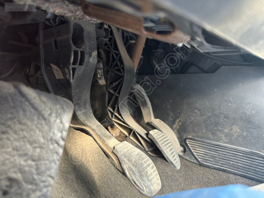 Fiat linea 1.3 multijet gaz pedalı