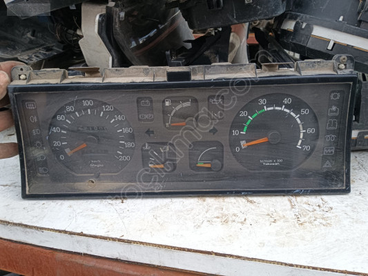 Renault 9 brodway kilometre saati