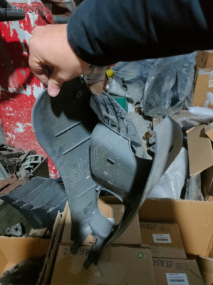 Hyundai Accent Admira orta konsol 8461125010