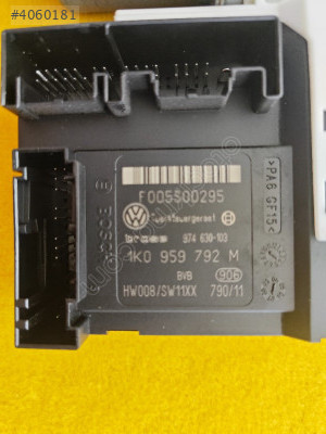 1K0 959 792 M GOF 5 JETTA LEON SAĞ ÖN CAM MOTORU