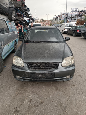 Hyundai accent admira 1.5 dizel motor hasarlı
