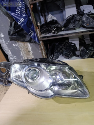 Volkswagen Passat B6 sağ far orjinal çıkma parça