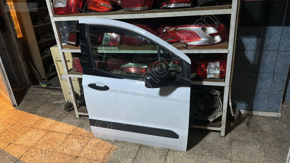 2015-2023 FORD COURİER BEYAZ SAĞ ÖN KAPI ORJ ÇIKMA