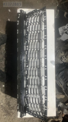 1K8853677 Vw scirocco ön tampon orta ızgara