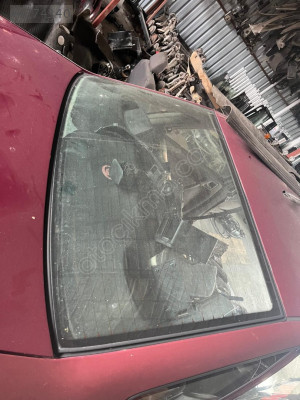 Opel Vectra A kasa arka cam