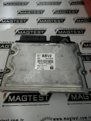 OPEL ASTRA J 1.7 E87 ECU 55597676 Abv2 55579719