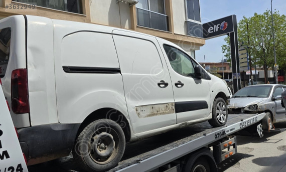Peugeot partner sağ sürgülü kapı