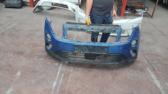 ford courier 23/25  ön tampon  sefalılar oto cıkma