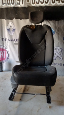 Renault Clio4 sağ ön koltuk