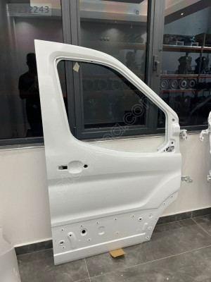 Ford Transit v363 Sıfır Orijinal Sağ Ön Kapı
