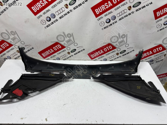 BMW F30 LCİ 3 SERİ ÖN CAM IZGARASI 51717258177 ORJİNAL