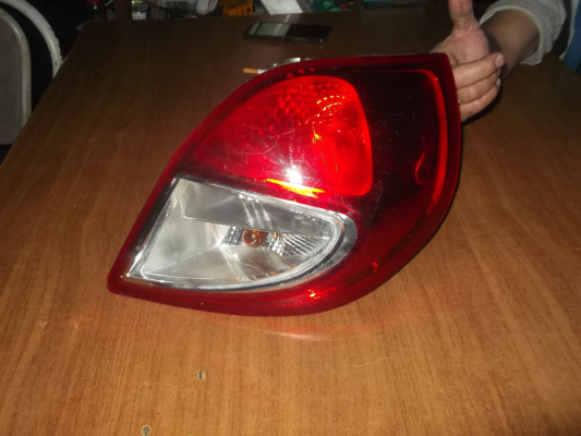 RENAULT CLİO 3 ÇIKMA SAĞ ARKA STOP