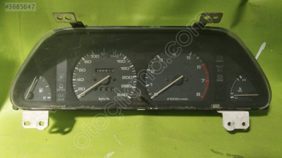 mazda 323 sedan  gösterge saati